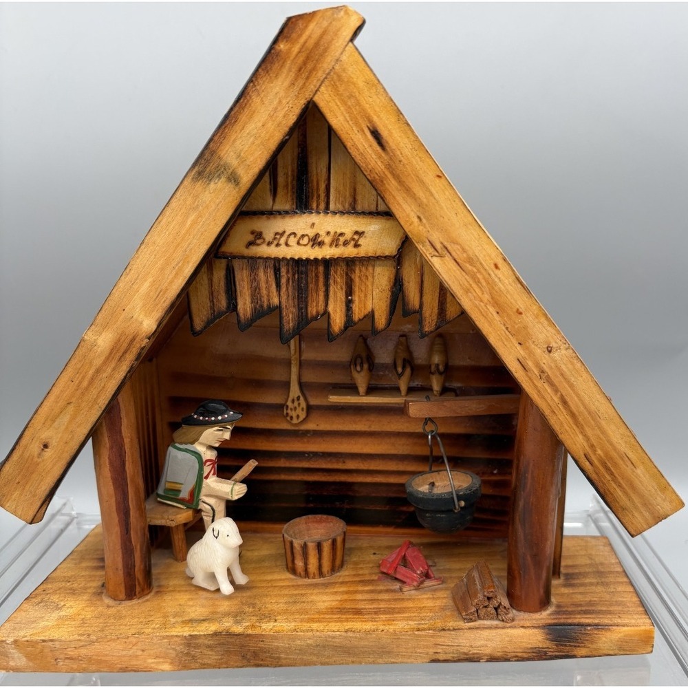 Handcrafted Wooden Log Brown House Made in Poland Home Decor Log Cabin 9 x 9.25"